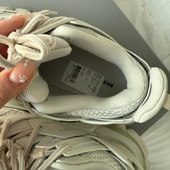 Balenciaga Track Sneaker - Picture 4 of 8